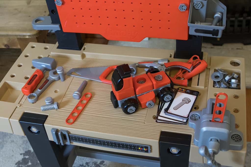 Review The Smoby Black and Decker Centre Workbench